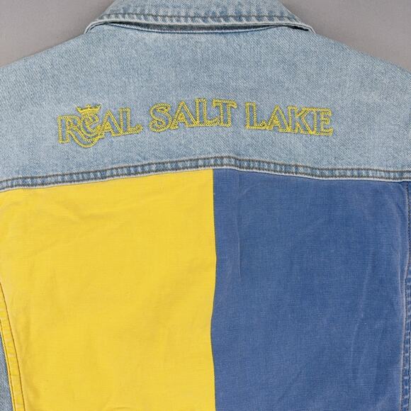 The Wild Collective Real Salt Lake MLS Women’s Denim Jacket Size Large NWT - Picture 15 of 16